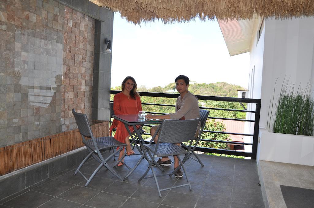 Date & Dine Resort Antipolo Ngoại thất bức ảnh