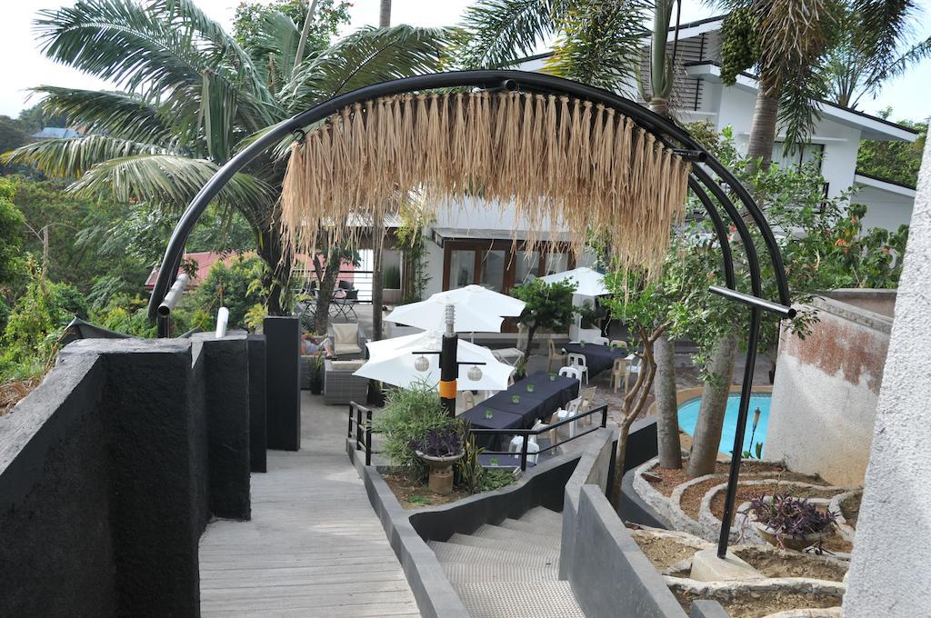 Date & Dine Resort Antipolo Ngoại thất bức ảnh