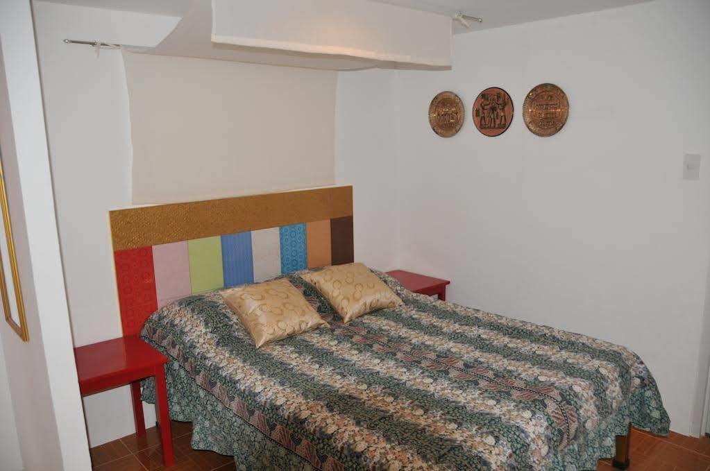 Date & Dine Resort Antipolo Ngoại thất bức ảnh
