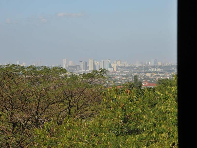 Date & Dine Resort Antipolo Ngoại thất bức ảnh